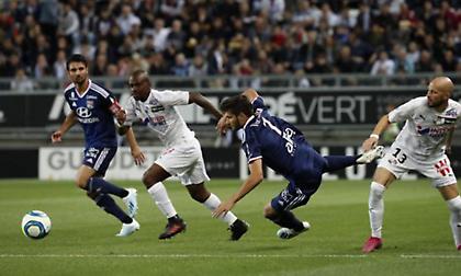 Η Αμιάν «ξέρανε» στο 92’ τη Λιόν