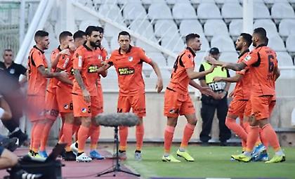 Με το... δεξί ΑΠΟΕΛ και Απόλλων