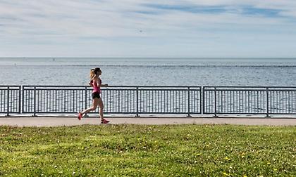 Οι δύο λόγοι που δεν πρέπει να «κόβετε» απότομα την προπόνησή σας