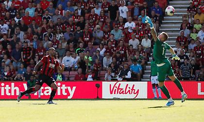 Δάγκωσε τα «ζαχαρωτά» η Μπόρνμουθ!