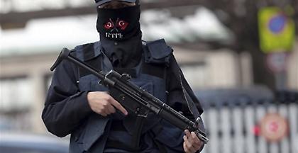 Ελληνοκύπριες συνελήφθησαν στα κατεχόμενα επειδή φωτογράφιζαν το σπίτι τους