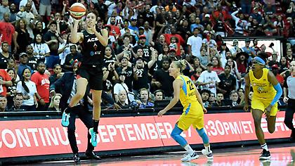 Απίστευτο φινάλε σε αγώνα playoffs του WNBA (video)
