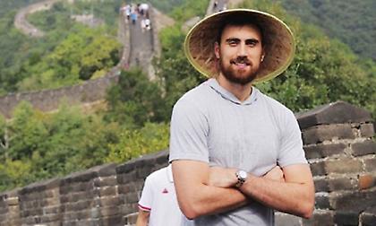 Στο Σινικό Τείχος ο Μιλουτίνοφ (pic)