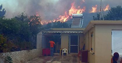 Ζάκυνθος: Καλύτερη η εικόνα από το πύρινο μέτωπο - Άρχισαν εναέριες ρίψεις