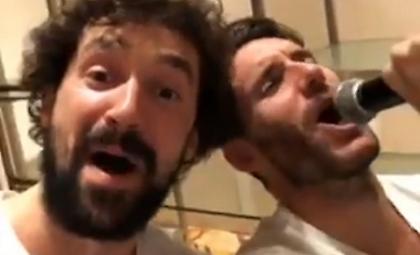 Γιουλ και Ρούντι… μεράκλωσαν και τραγούδησαν μετά το χρυσό (video)