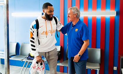 Πέρασε ιατρικά και υπέγραψε στην Μπαρτσελόνα ο Ντιλέινι (pics)