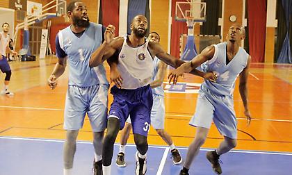 «Λύγισε» τον Ηρακλή ο Κολοσσός