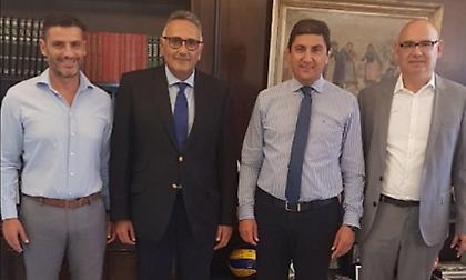 Συνάντηση των διοικητικών ηγετών της ΕΛΟΤ με  Αυγενάκη