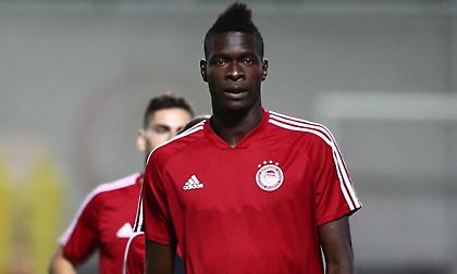 Ίωση ο Σισέ, στον πάγκο ο Αβραάμ