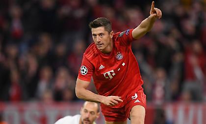Τρίτος σκόρερ στην ιστορία της Μπάγερν ο Λεβαντόφσκι