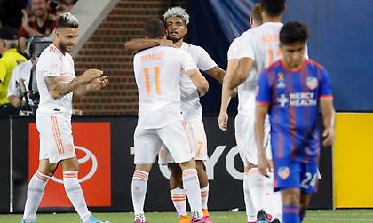 Ο Γιόζεφ Μαρτίνες έβαλε γκολάρα και πλησιάζει στο ρεκόρ του Μέσι (video)