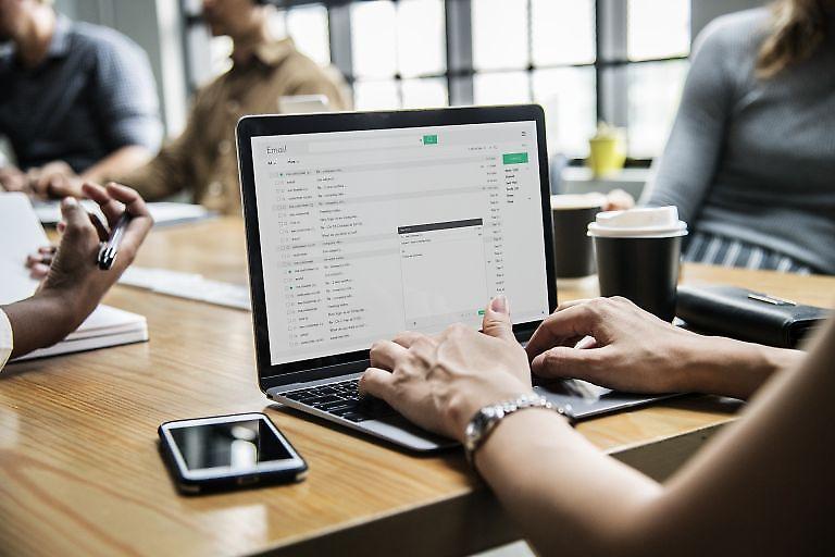 Αργεί η σύνδεσή σας στο internet; Με αυτό το κόλπο θα σερφάρετε πολύ πιο γρήγορα