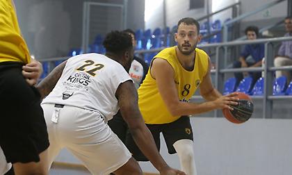 Γιάνκοβιτς: «Αφού δεν παίζει ο Ολυμπιακός, εμείς και ο Παναθηναϊκός θα παλέψουμε για τον τίτλο»