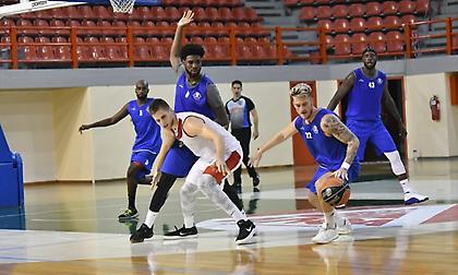 «Καυτή» Λάρισα συνέτριψε την Κουζόφ