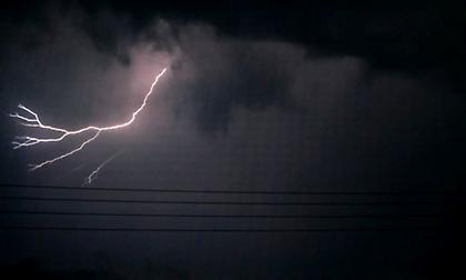 Καταιγίδα σάρωσε τη δυτική πλευρά της Θεσσαλονίκης