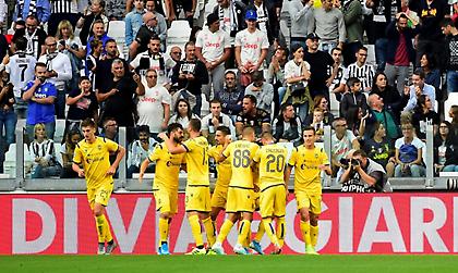 Πέναλτι στο δοκάρι, επαναφορά στο δοκάρι και προβάδισμα με γκολάρα για Βερόνα (video)