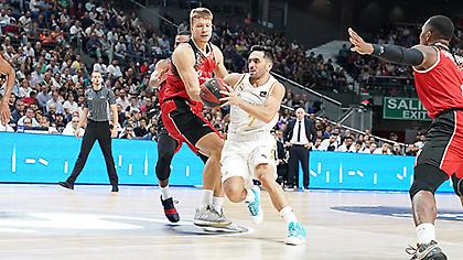 «Βομβάρδισε» την Φουενλαμπράδα η Ρεάλ, clasico στον τελικό του Σούπερ Καπ