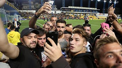 Περήφανη η κροατική ομοσπονδία με Λιβάγια (pics)