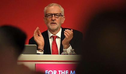 Βρετανία: Την παραίτηση Κόρμπιν ζητεί η πλειοψηφία των Εργατικών