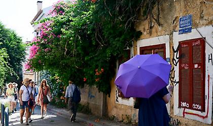 «Σεισμός» από την πτώχευση της Thomas Cook: 50.000 εγκλωβισμένοι τουρίστες στην Ελλάδα