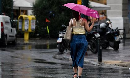 Καιρός: Ισχυρές κατά τόπους βροχές και πτώση της θερμοκρασίας