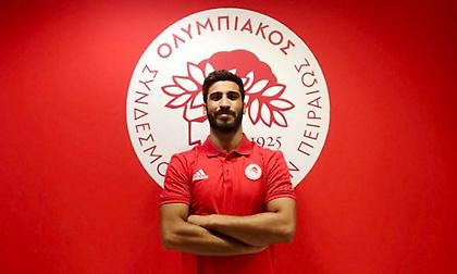 Ενισχύθηκε με Αϊβαλιώτη η κολύμβηση του Ολυμπιακού