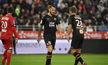 «Κόλλησε» με την ουραγό η Μαρσέιγ