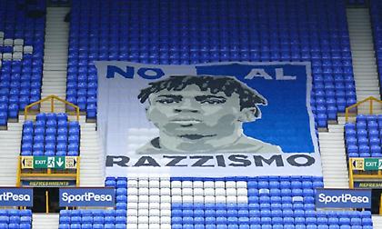 Ευχαρίστησε τους οπαδούς της Έβερτον ο Κιν για αντι-ρατσιστικό πανό