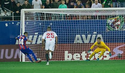 «Αυτοκτόνησε» με Έιμπαρ η Σεβίλλη (video)