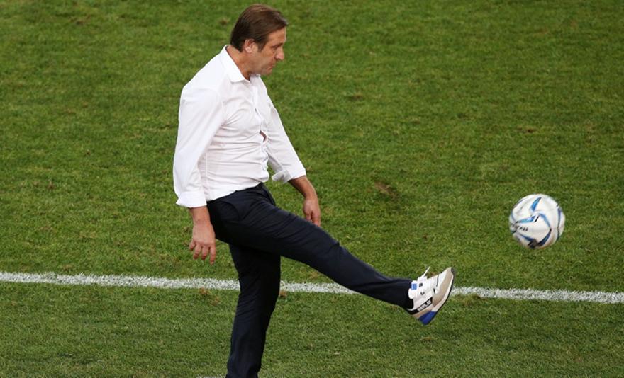 Αγγλικό ενδιαφέρον για Μαρτίνς