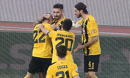 Κανείς δεν τρελαίνεται στην ΑΕΚ, θέλουν απλά να νικήσουν για να περάσουν από πάνω