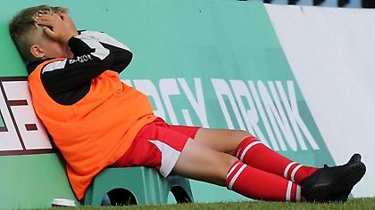 Διαιτητής στην Αγγλία απέβαλε όλα τα ball boys για καθυστερήσεις