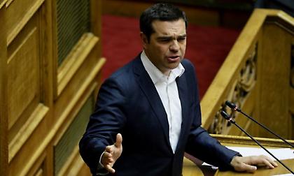 Τσίπρας: Είδε την ταινία του Κώστα Γαβρά για τον Γιάνη Βαρουφάκη