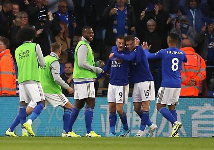 Γυαλίζει το μάτι των... «αλεπούδων»