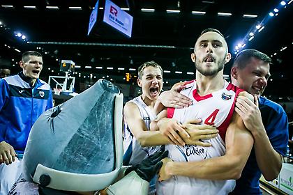 Απίθανη πρόκριση με buzzer beater τρίποντο για Τόρουν στους ομίλους του BCL (video)