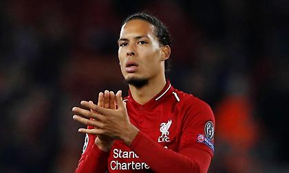 Φαν Ντάικ: «Είναι πολύ νωρίς να σκεφτόμαστε τον τίτλο»