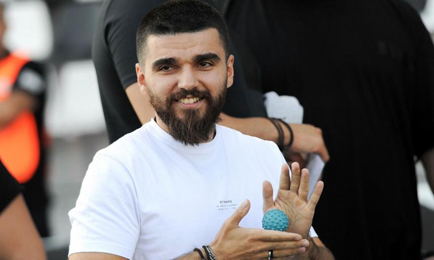 Γιώργος Σαββίδης: «Απέναντι σε όλους και σε όλα μέχρι τέλους»