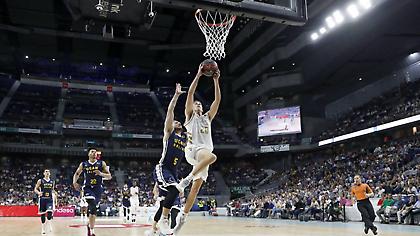 Νοκ άουτ με Φενέρ ο Τζέισι Κάρολ (video)