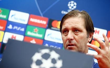 Μαρτίνς: «Δεν βασίζομαι σε 11 παίκτες. Οι φιλίες είναι… φιλίες, ήρθαμε για τη νίκη»