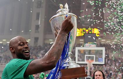 Τιμά τον Γκιστ και καλεί τον κόσμο στο γήπεδο ο Παναθηναϊκός (video)