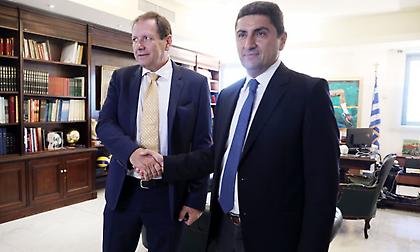 Η ενημέρωση της ΓΓΑ για τη συνάντηση Αυγενάκη με Αγγελόπουλο