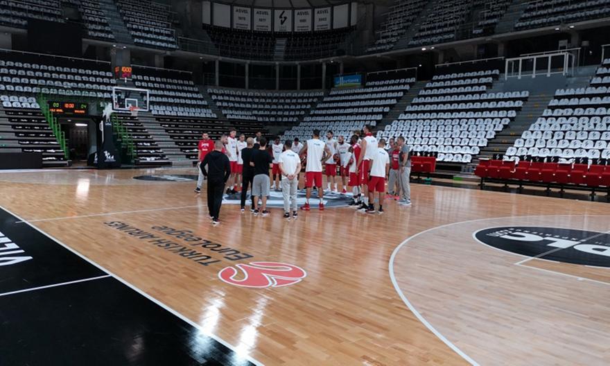 Το sportfm.gr στην προπόνηση του Ολυμπιακού (video)