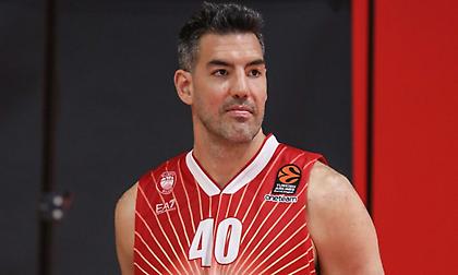 Τρίποντο Σκόλα… at the buzzer (video)