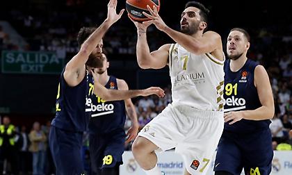 Γονάτισε μπροστά στη «βασίλισσα» η Φενέρ!