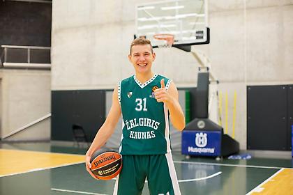 Με ρετρό φανέλα απόψε η Ζαλγκίρις (pic)