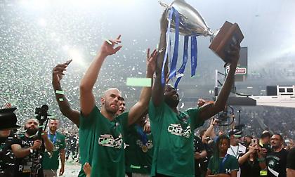 Καλάθης σε Γκιστ: «Για πάντα οικογένεια» (pic)