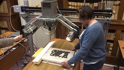 Διέκριναν κρυμμένο αρχαιοελληνικό κείμενο στο πίσω μέρος καμένων παπύρων από τον Βεζούβιο