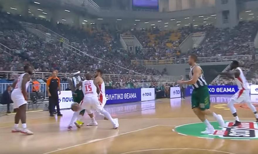 Top 10 με την μαγική ασίστ του Ράις, στην κορυφή ο Έισι (video)