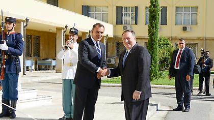 Για περαιτέρω ανάπτυξη της συνεργασίας σε Άμυνα και Ασφάλεια συζήτησαν Πομπέο και Παναγιωτόπουλος