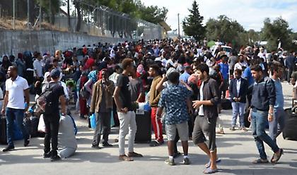 Αποσυμφόρηση στο προσφυγικό: Σε ποια πρώην στρατόπεδα θα φιλοξενηθούν μετανάστες